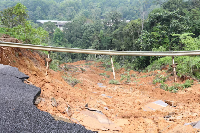 Case Study: Preventing Landslides in Nanded, Maharashtra with Ocean HDPE Liner – 1000 Micron